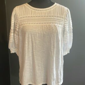 White puff sleeve, lace, cotton top